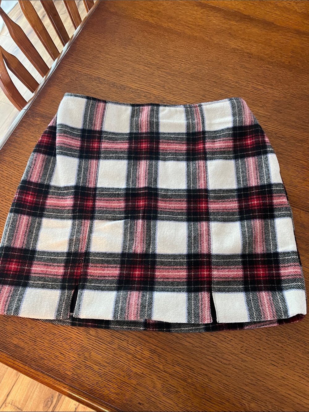 Hollister Cream Plaid Mini Skirt with Red & Black, size L